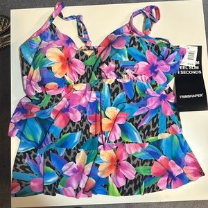 Size 20W bathing suit top.